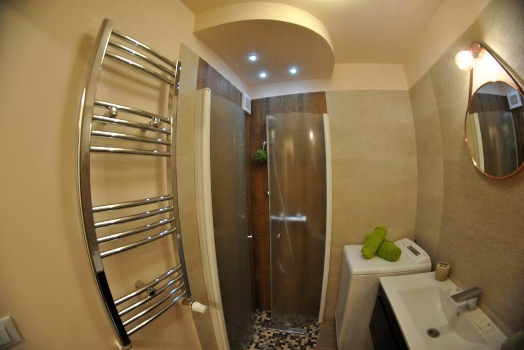 Modern & Central Apartment In North Of Bucarest Exterior foto